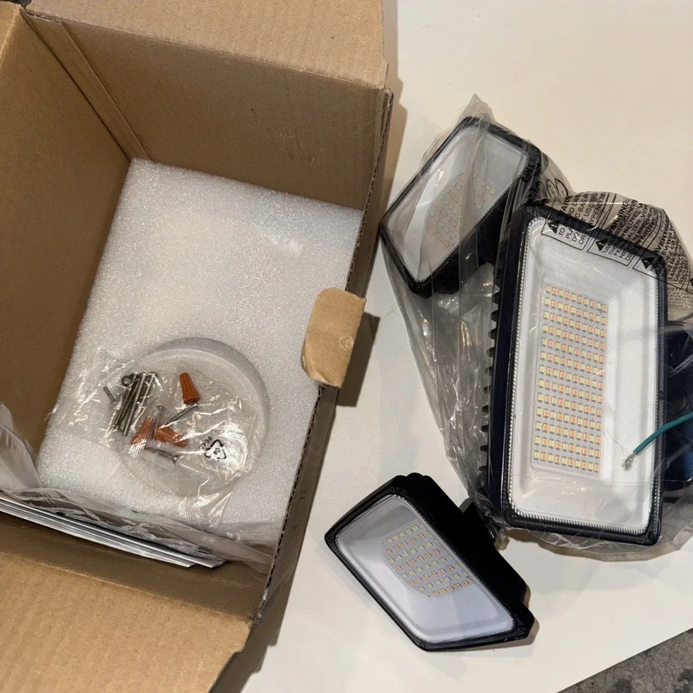 100W Smart LED Flood Light w/ Motion Sensor, WiFi Alexa Control, 9000LM IP65 NEW
